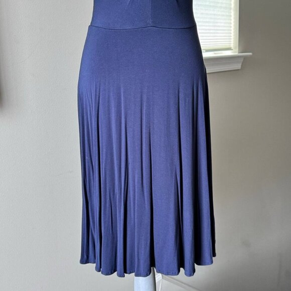 BCBGMaxAZRIA Stunning Deep V-neck Navy Blue Jersey Dress - Size Small - Picture 4 of 10